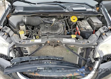 2014 Chrysler Town & Country Touring from USA, damaged, VIN 2C4RC1BG0ER424208